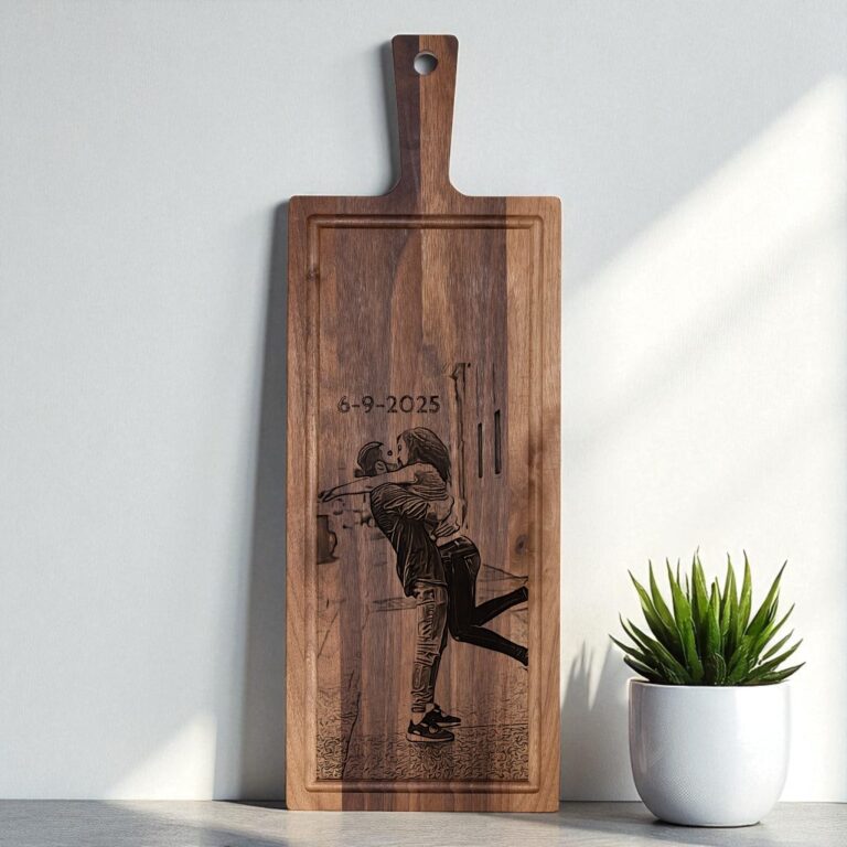 1x Borrelplank graveren - Walnoot -  48cm x 17cm - met foto of tekst zelf personaliseren